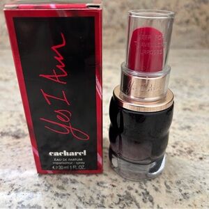 YES I AM by CACHAREL Eau De Parfum 30ml 1 FL.OZ. New In Box